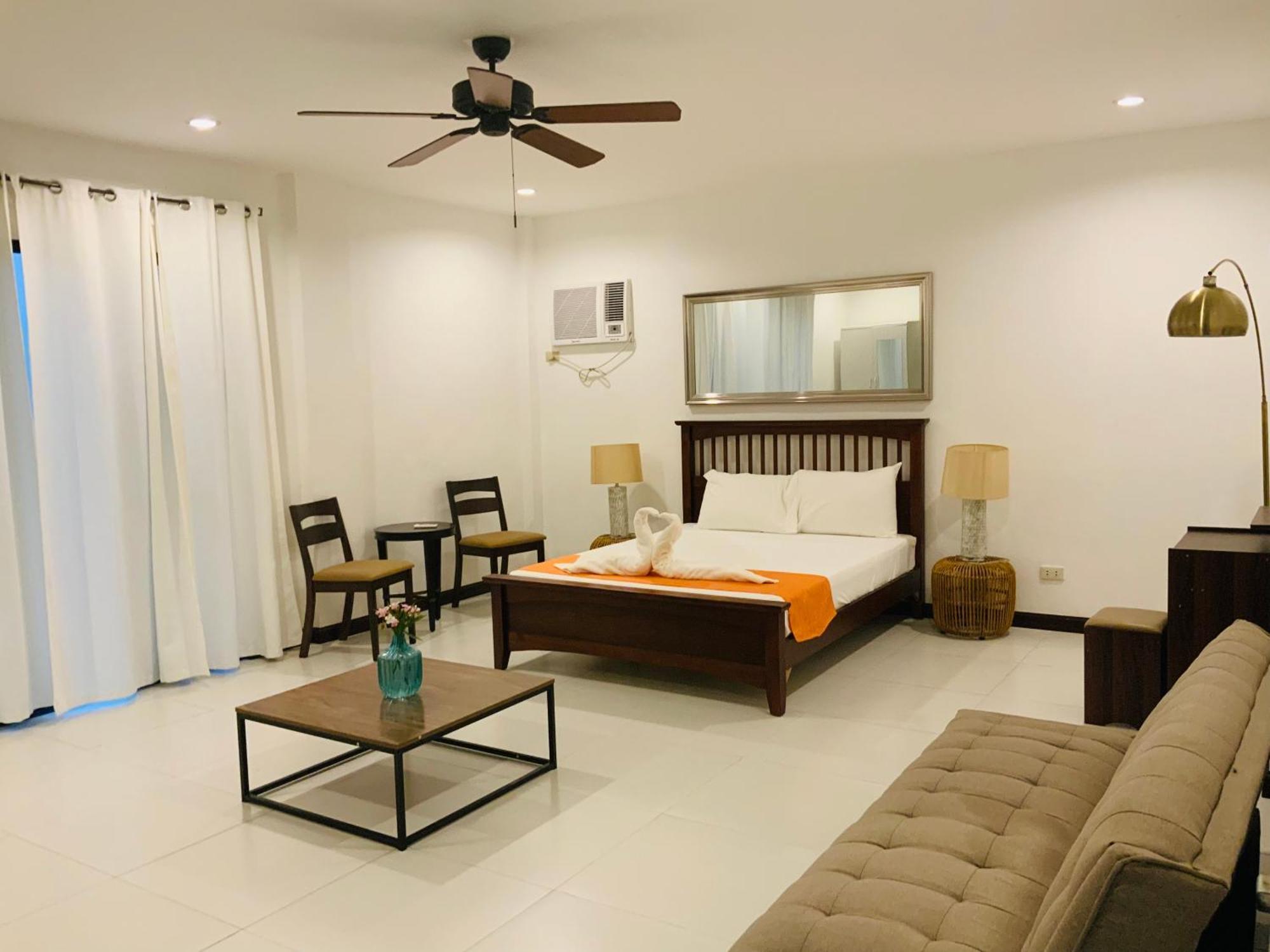 1888 Beach Resort ドゥマゲティ エクステリア 写真