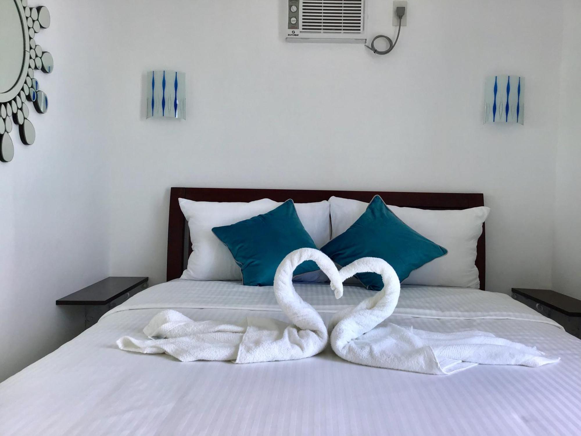 1888 Beach Resort ドゥマゲティ エクステリア 写真