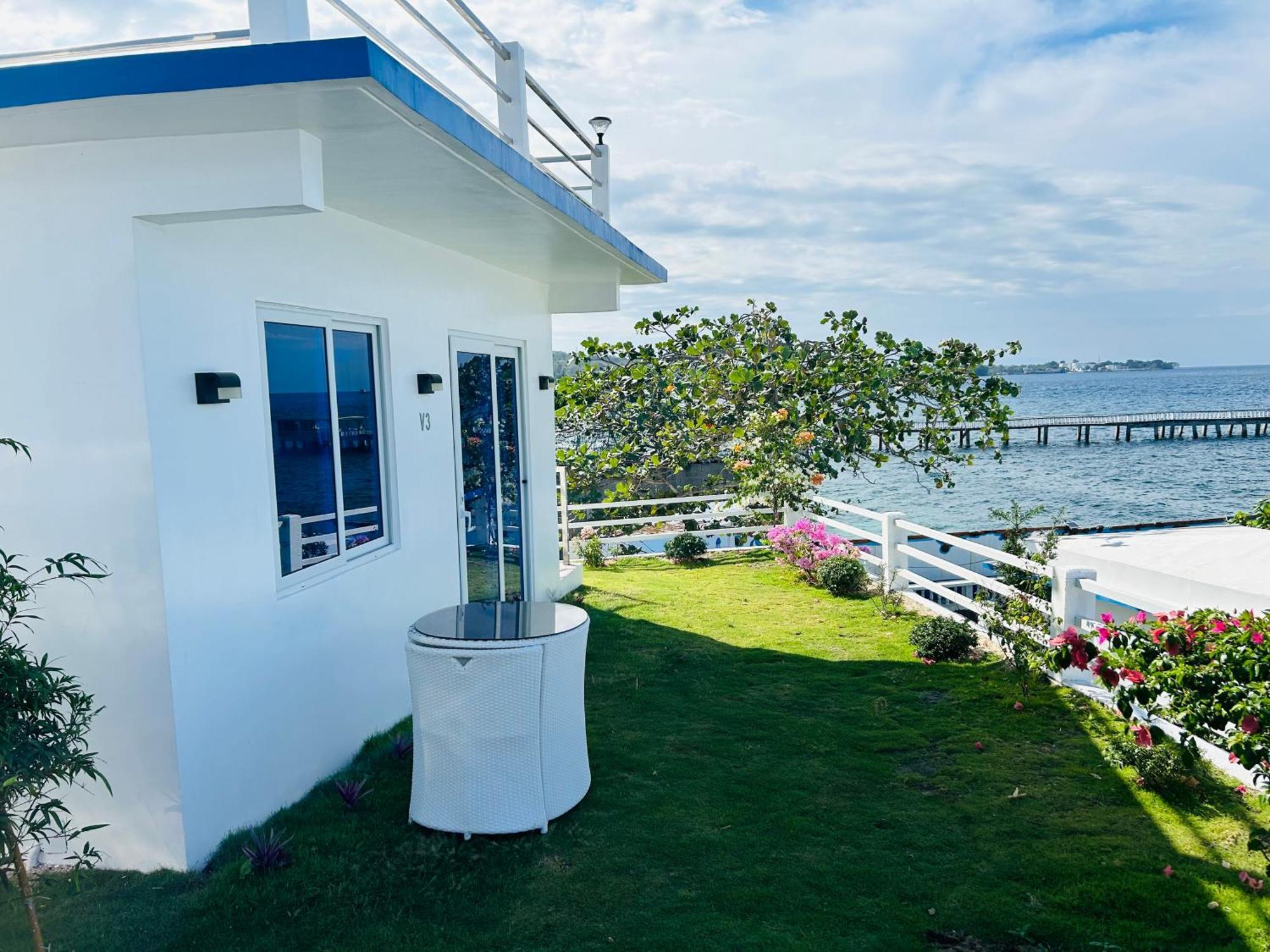 1888 Beach Resort ドゥマゲティ エクステリア 写真